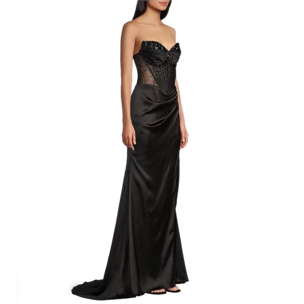 Elegant Black Strapless Evening Gown